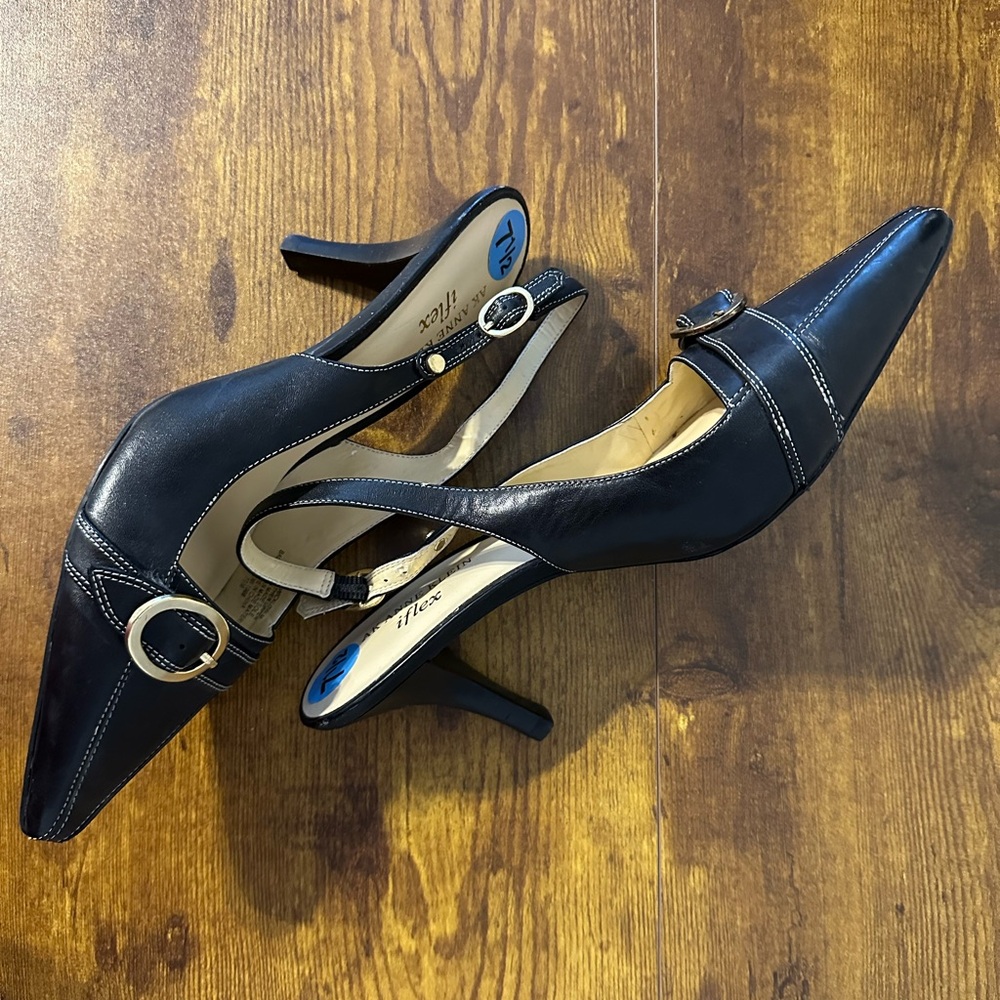 AK Anne Klein iflex Black Slingback Heels - Picture 2 of 5
